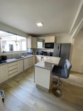 Casa 3 quartos 8min centro
